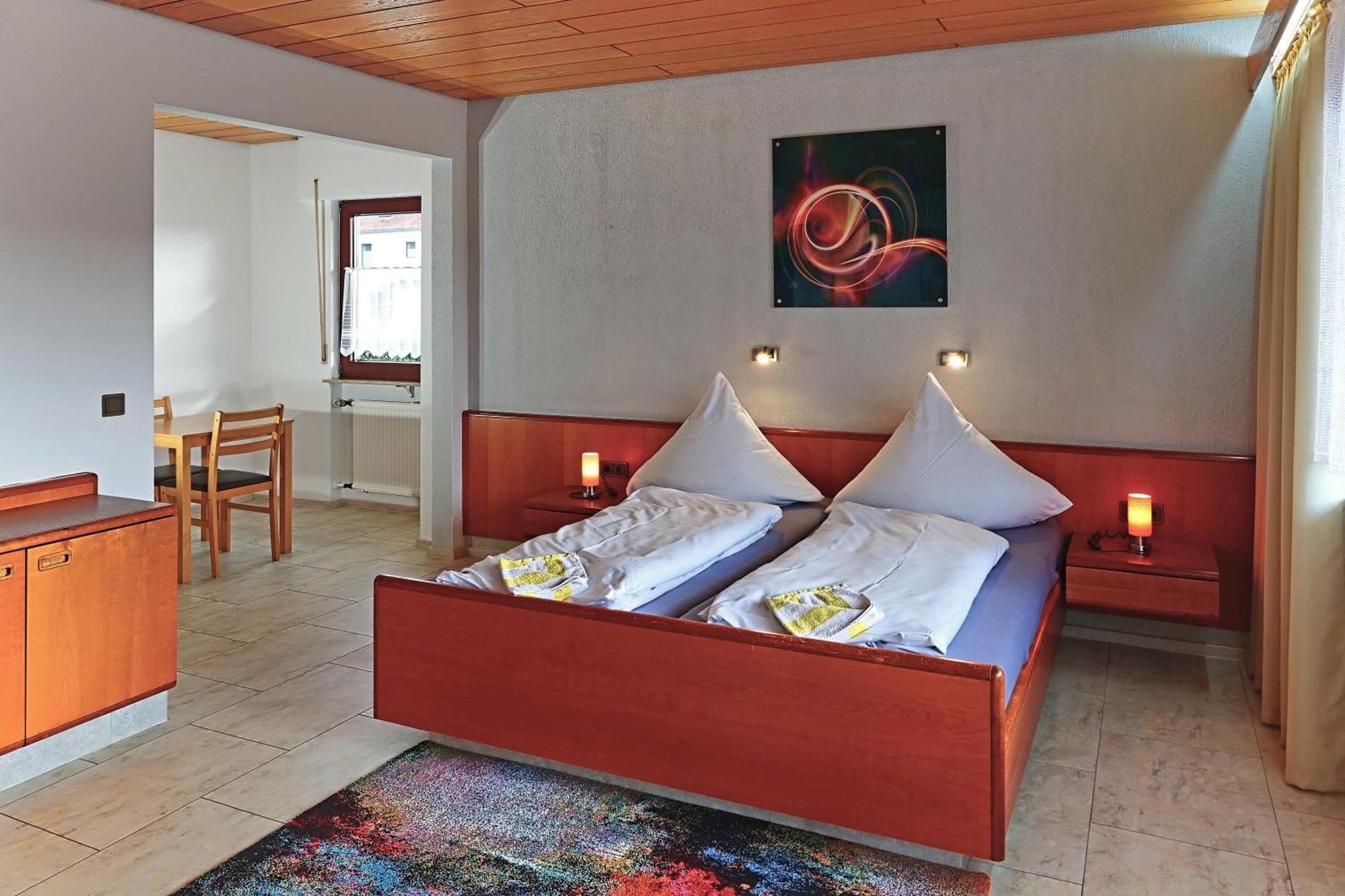 Hotel Garni Sebastian Kirrweiler  Kültér fotó