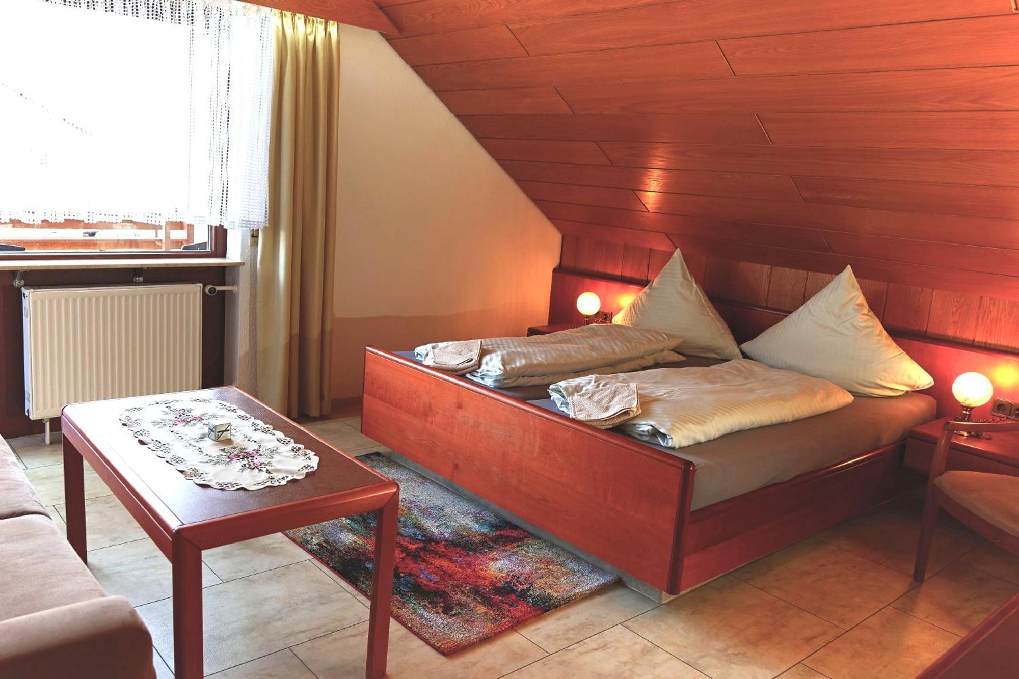 Hotel Garni Sebastian Kirrweiler  Kültér fotó