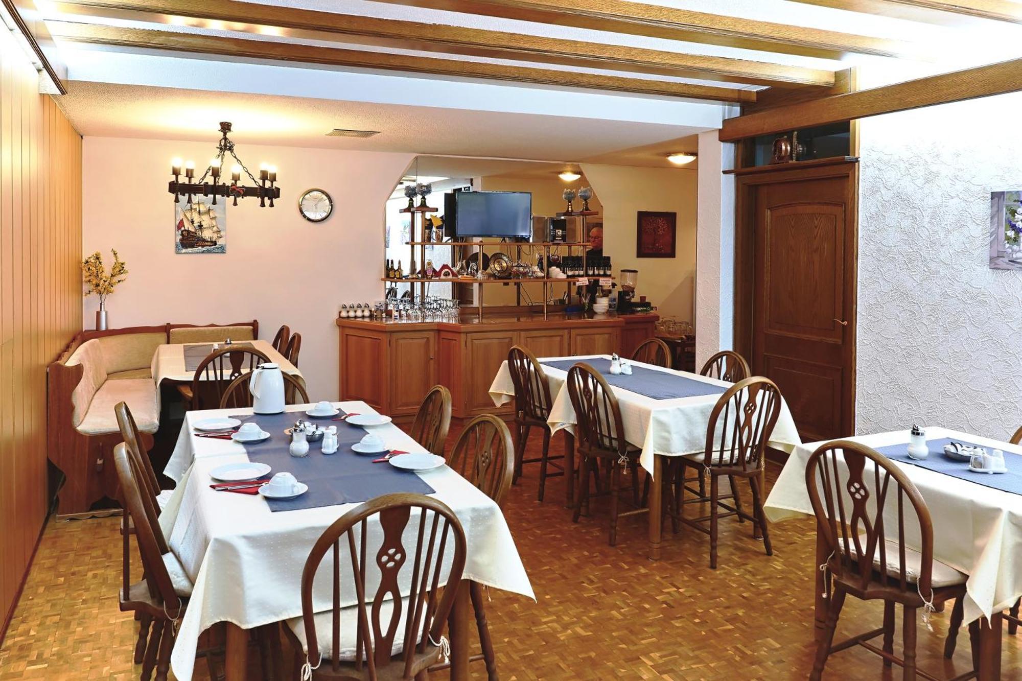 Hotel Garni Sebastian Kirrweiler  Kültér fotó